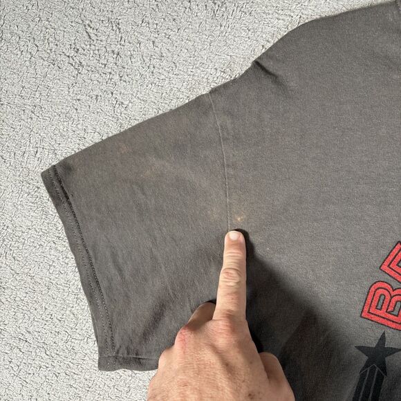 The Office T Shirt Men’s Size L Bears Beets Battlestar‎ Galactica Dwight Graphic - Picture 3 of 9